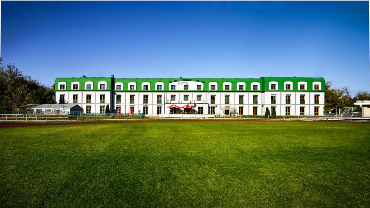 Hotel Anton By Dns Pruszków Kültér fotó