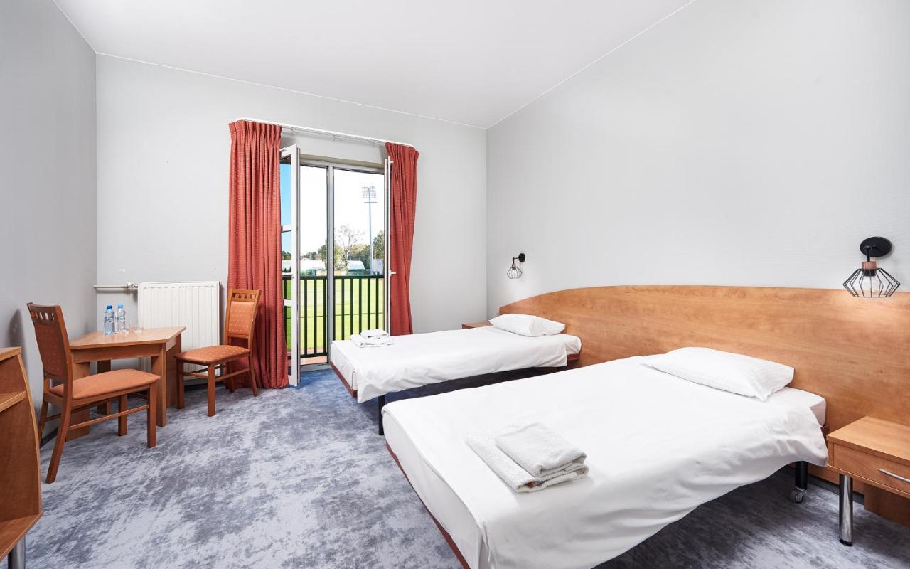 Hotel Anton By Dns Pruszków Kültér fotó